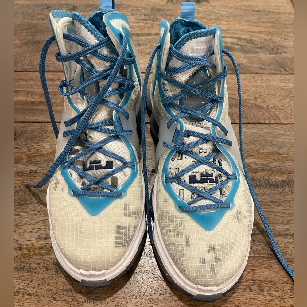 Nike Lebron 19 Space Jam White Blue Mens 8.5